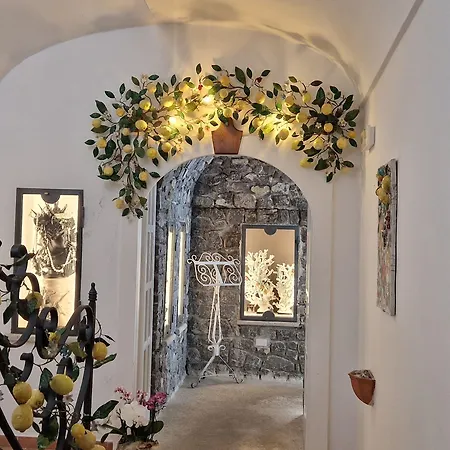 La Conca Azzurra Otel 4*