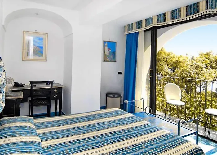 La Conca Azzurra Hotel 4*