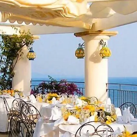 La Conca Azzurra Hotel 4*