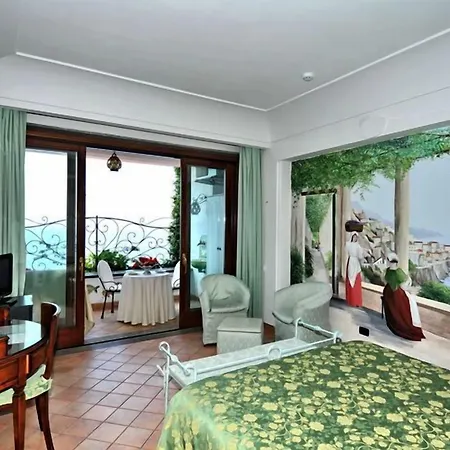 Hotel La Conca Azzurra 4*