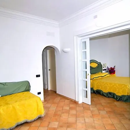 アルベルゴ ラ コンカ アッズーラ コンカ・デイ・マリーニ