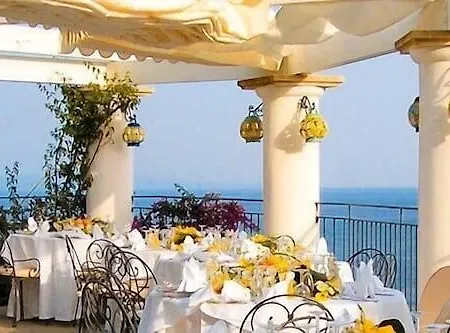 La Conca Azzurra Hotel 4*