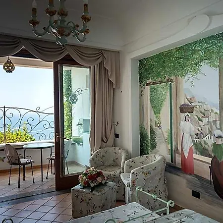 La Conca Azzurra Hotel 4*