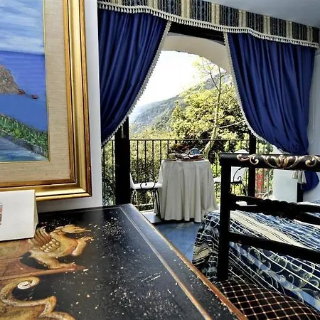 La Conca Azzurra Hotel 4*